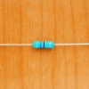 Резистор  0.5w       470om (470R) 5%