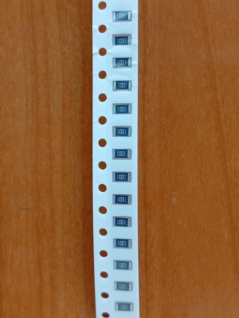Резистор SMD     1.0kom  0.25w  1206 (1K0) 1%  (102) (1001)