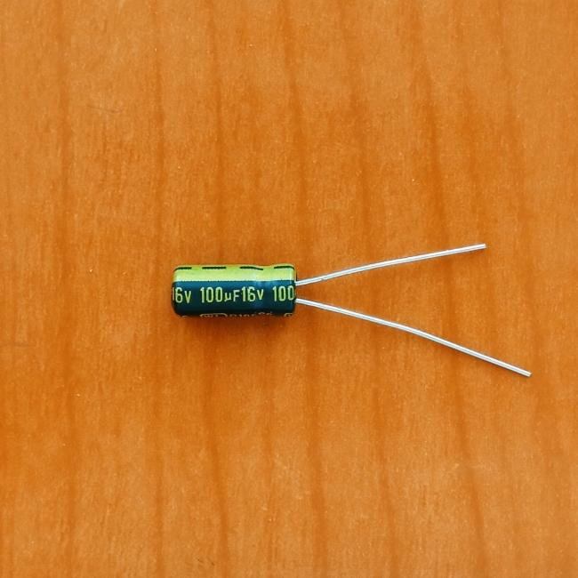 100mkF 16v 105C Jamicon WL (компьютерный)