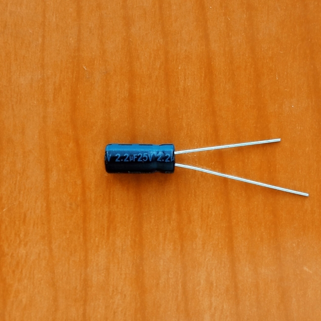2.2mkF 25v 105C Jamicon TK