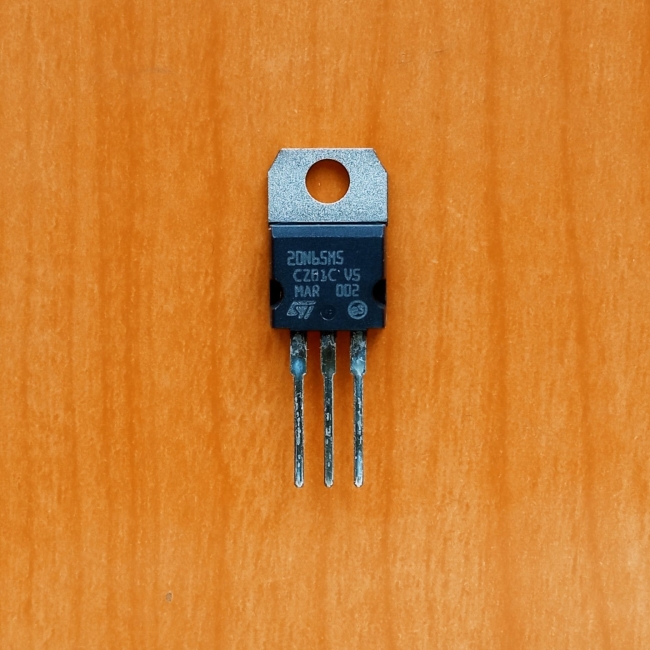 STP20N65M5