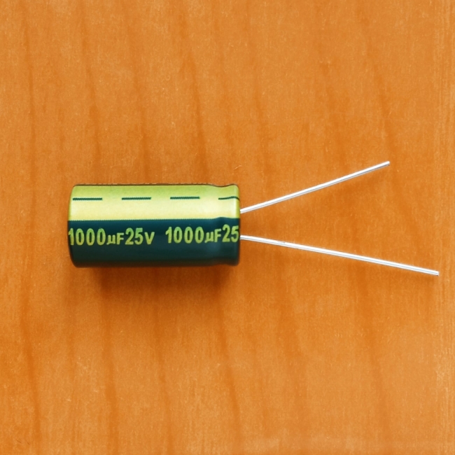 1000mkF 25v 105C Jamicon WL (компьютерный)