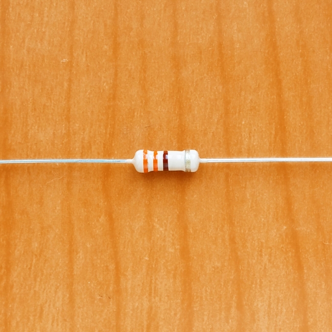 Резистор  0.5w       330om (330R) 5%