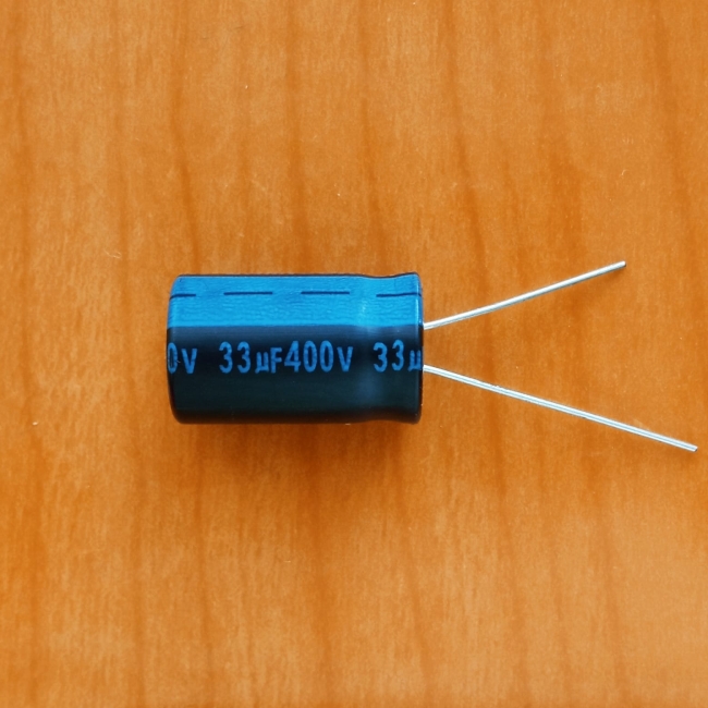 33mkF 400v 105C Jamicon TK