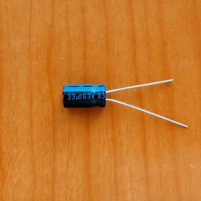 33mkF 63v 105C Jamicon TK