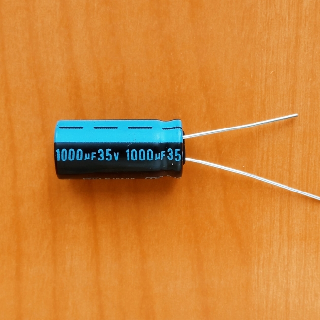 1000mkF 35v 105C Jamicon TK (10x21)