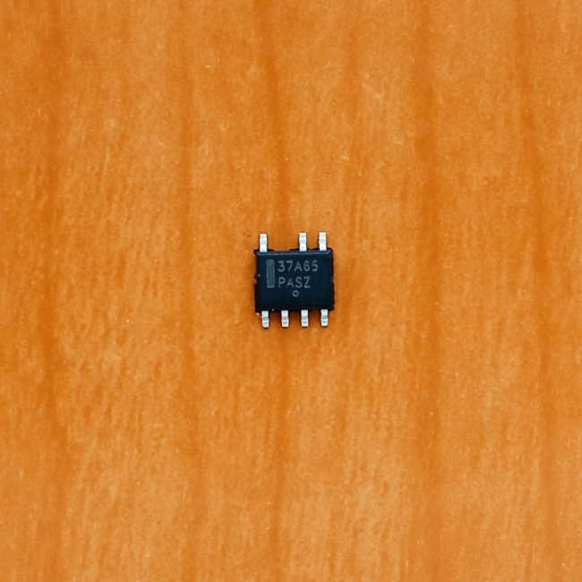 NCP1237AD65 (37A65)