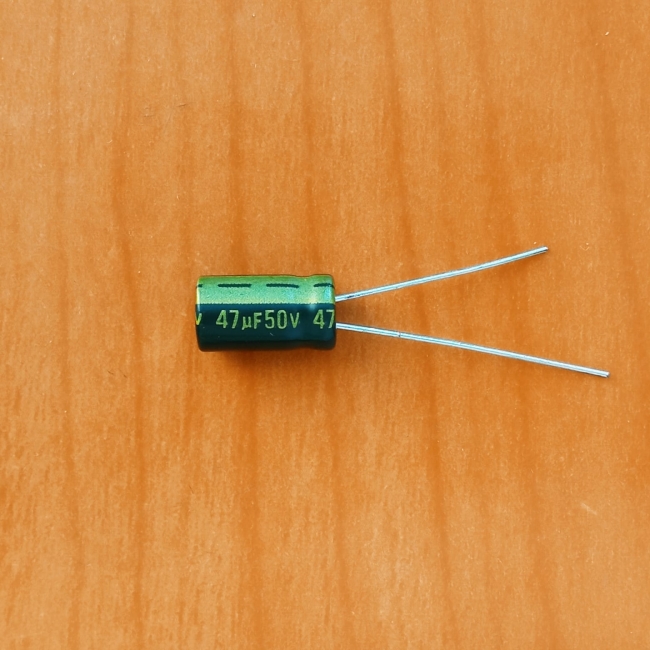 47mkF 50v 105C Jamicon WL (компьютерный)