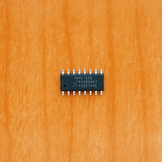 74HC165D