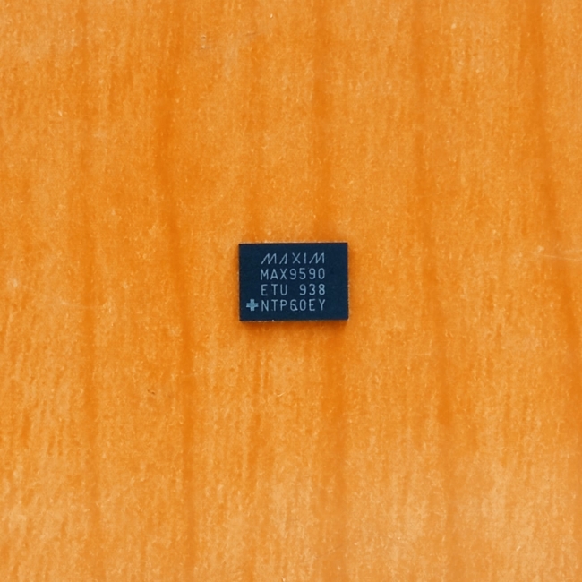 MAX9590ETU