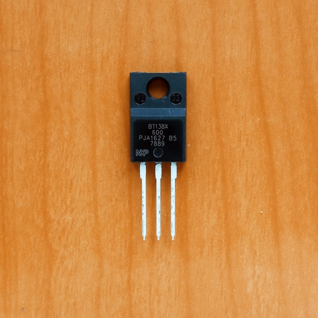 BT138X-600
