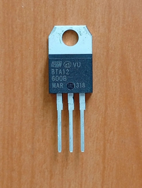BTA12-600B