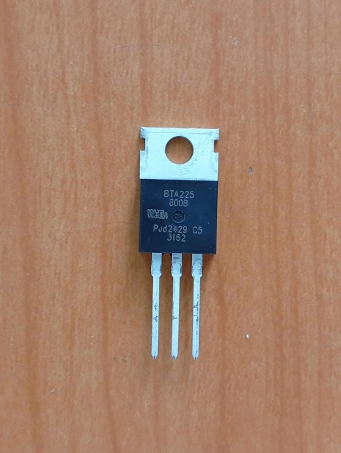 BTA225-800B