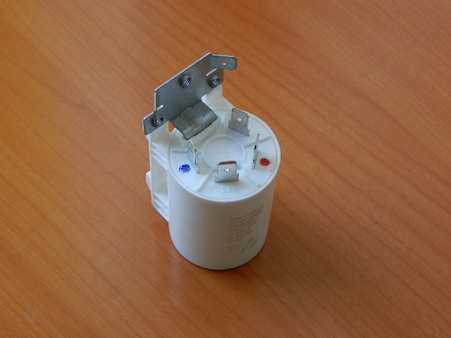 Фильтр сетевой с/м Candy, Merloni, SMEG  0.47mF 250V  (064559, AV08104)
