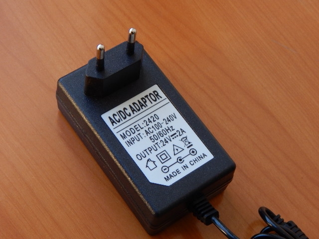 Адаптер питания 220/24.0V 2.0A 48W (5.5x2.5mm) 2420