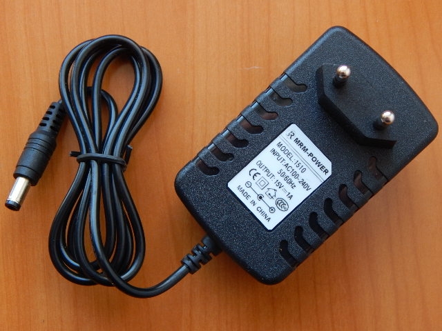 Адаптер питания 220/15.0V 1.0A 15W (5.5x2.5mm) 1510