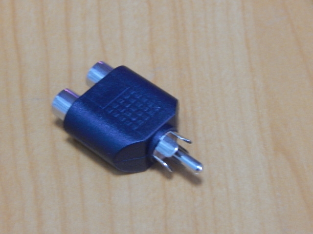 Переходник RCA шт. - 2 x RCA гн. пластик  14-0421