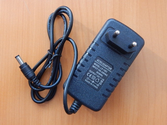 Адаптер питания 220/12.0V 3.0A 36W (5.5x2.5mm) LX-1203
