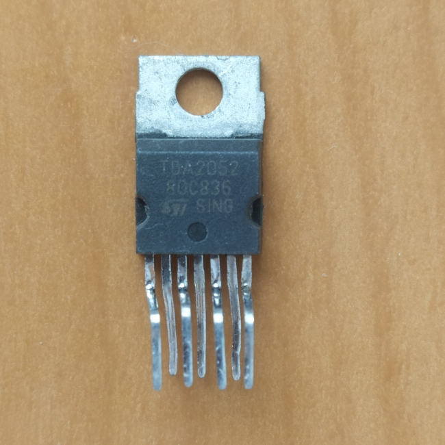 TDA2052
