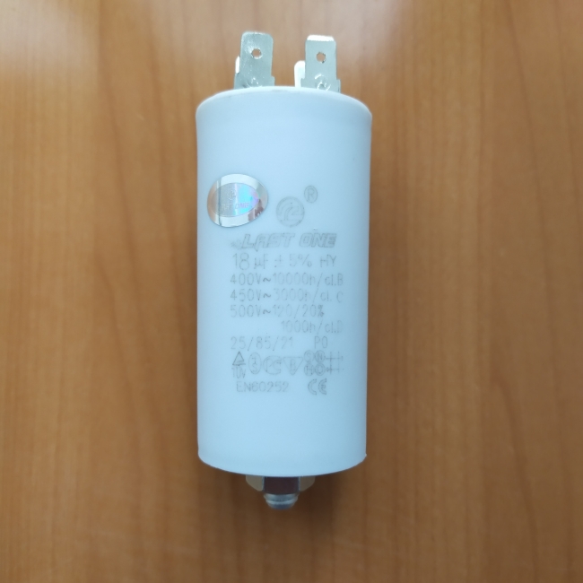 CBB60M 18mkF 450v (клеммы + болт)