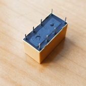 Реле  24V  2A 2C  (HLS-4078-DC24V)