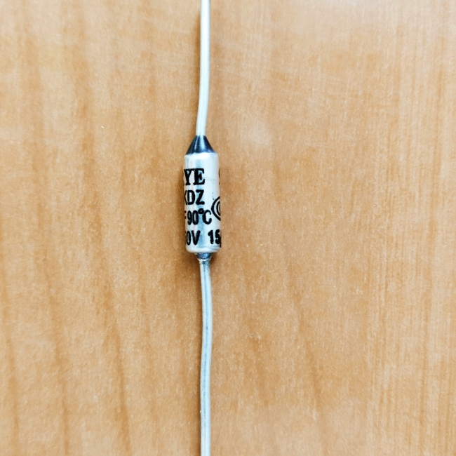 Термопредохранитель RY-01 90C 15A