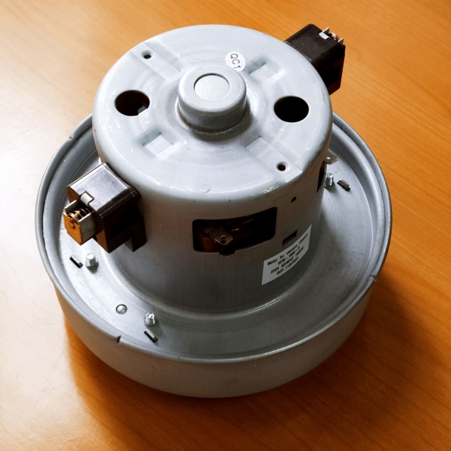 Двигатель пылесоса 1600W D=135mm H=119.5mm (11ME70)