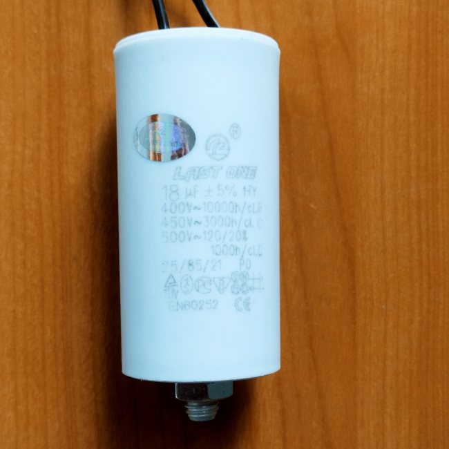 CBB60L 18mkF 450v (гибкие выводы + болт)