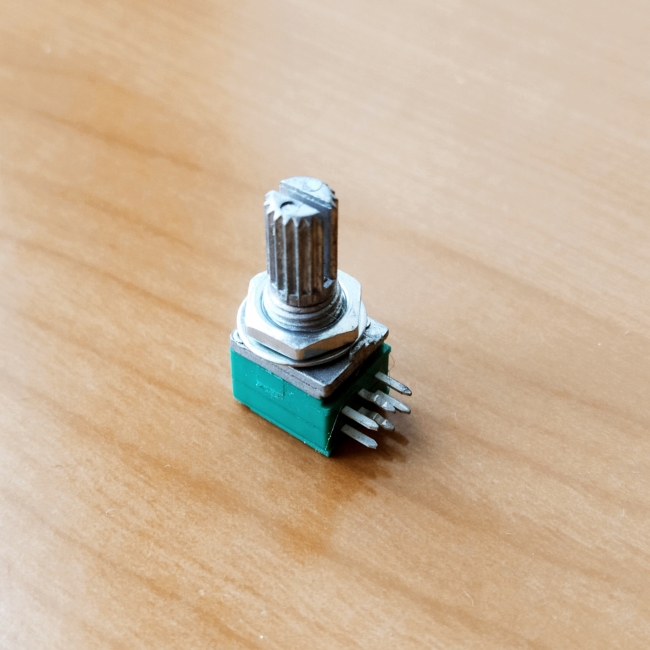 Резистор переменный 6-pin(3+3)  B50K 11x9.5mm L=15mm стерео с рифлением  (№10)
