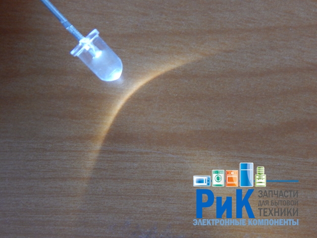 Светодиод  5mm белый холодный 15000mcd 20* 3.4V  FYL-5013UWC