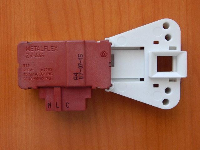 Блокировка люка Vestel, Whirlpool ZV-446 (30023290, INT000VE)