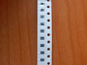 Резистор SMD       33om  0.125w  0805 (33R) 5%  (330)