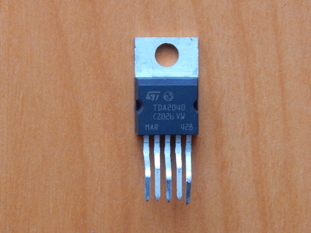 TDA2040 ST