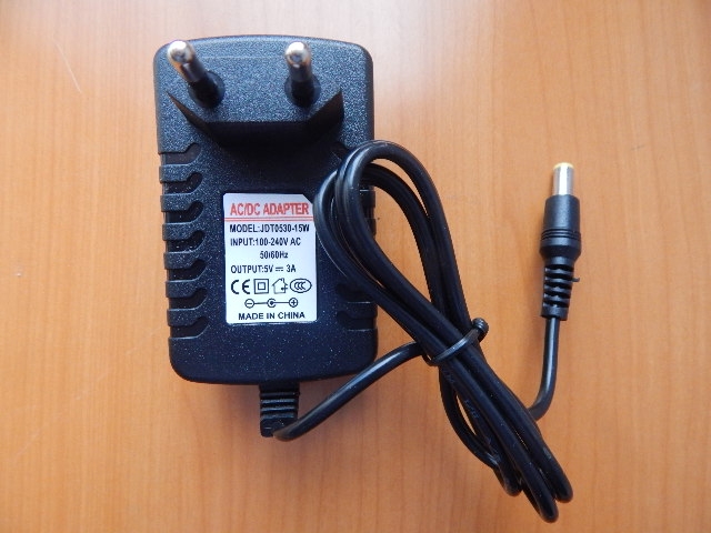 Адаптер питания 220/ 5.0V 3.0A 15W (5.5x2.5mm) LX-0530