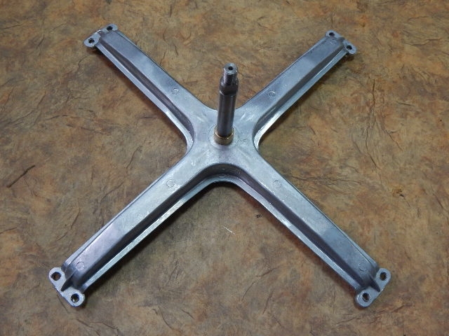 Крестовина барабана Ardo (вал d=17mm) + крепеж (236000300, cod023, 88306900)