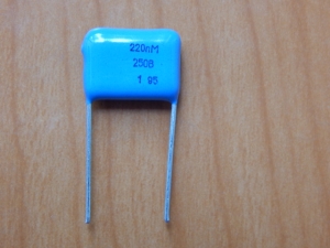CAP  0.22mkF  250V 20% (224) (К73-17)