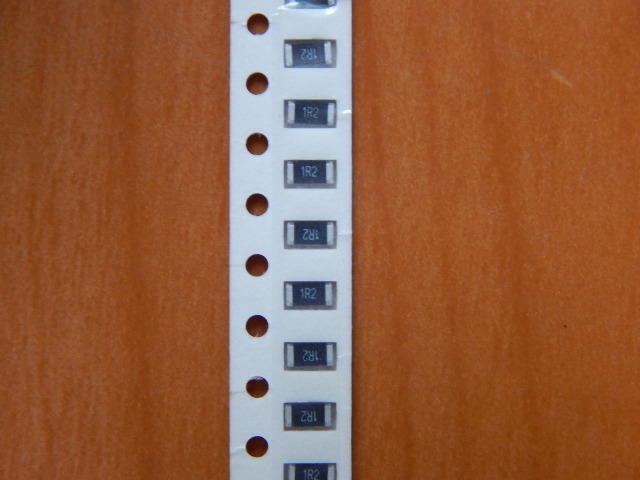 Резистор SMD        1.2om  0.25w  1206 (1R2) 5%