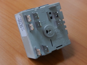 Переключатель конфорок Haier без расширения 13.5A 501610  (0530013932)