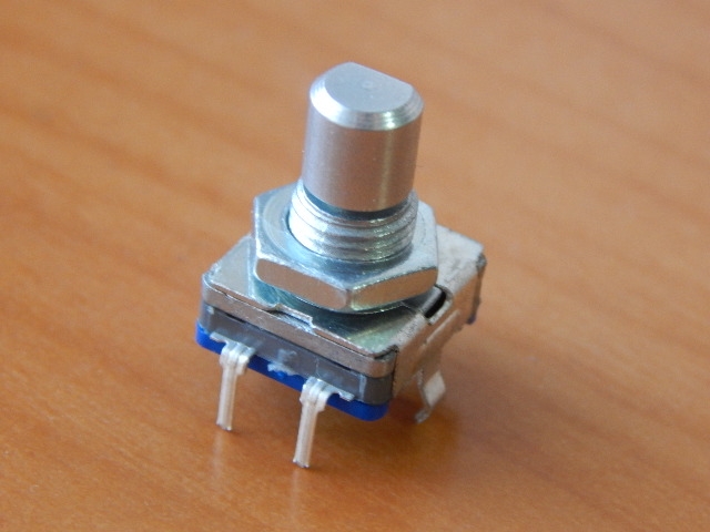 Энкодер 11.7 х 12mm, ручка мет. под спил D=6mm L=12mm (дискр.=30) с кнопкой R21.
