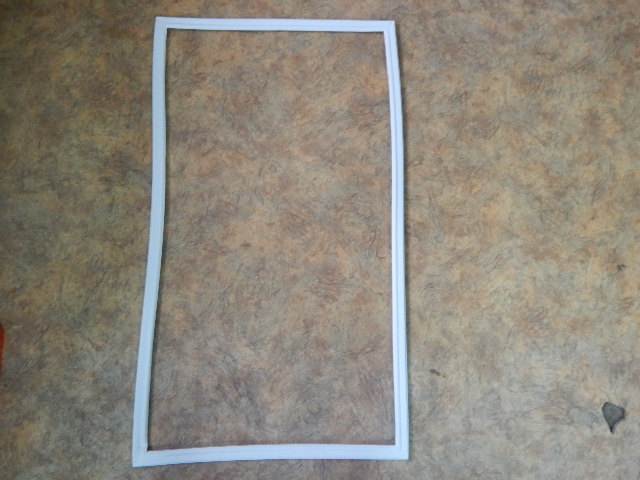 Уплотнитель двери холодильника Stinol, Indesit, Ariston 570x1010mm (854009, 610436006)