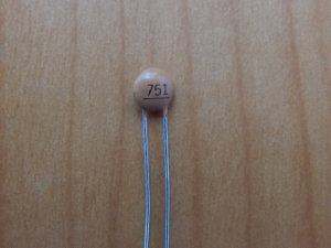 CAP 750pF 50V 10% (751) (Y5P)