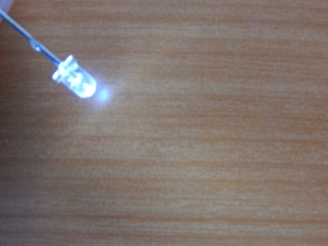 Светодиод 3mm белый 4000mcd 30* 2.8-3.4V FYL-3014UWC