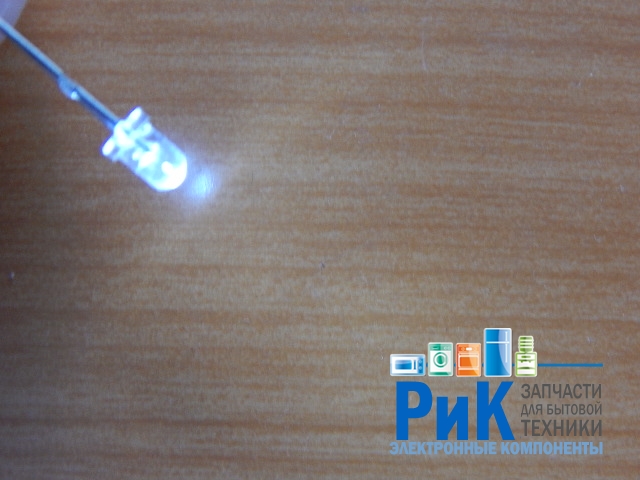 Светодиод  3mm белый 4000mcd 30* 2.8-3.4V  FYL-3014UWC