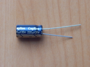 220mkF  35v 105C CapXon LZ (компьютерный)