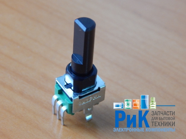 Резистор переменный 3-pin  B50K 8x8mm L=30.2mm моно лыска  RV09BF-40E1N-215F-B50K-AC
