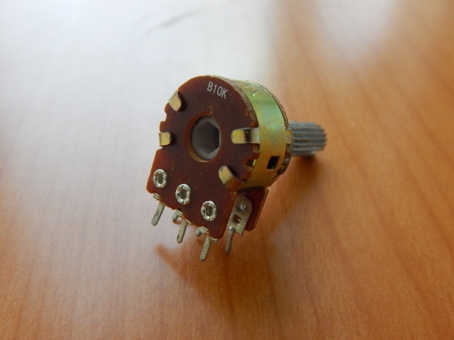 Резистор переменный 6-pin(3+3) B10K d=16mm L=20mm стерео с рифлением (№2)