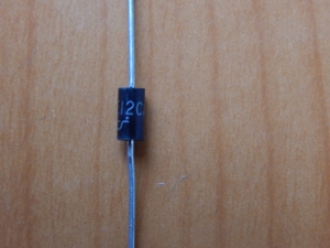 P6KE12CA (12V, 600W)