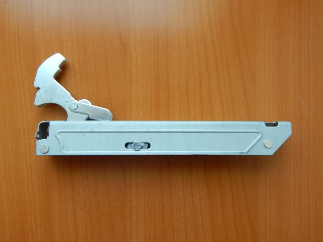 Петля двери духовки Gorenje (166669, DRH303GO)