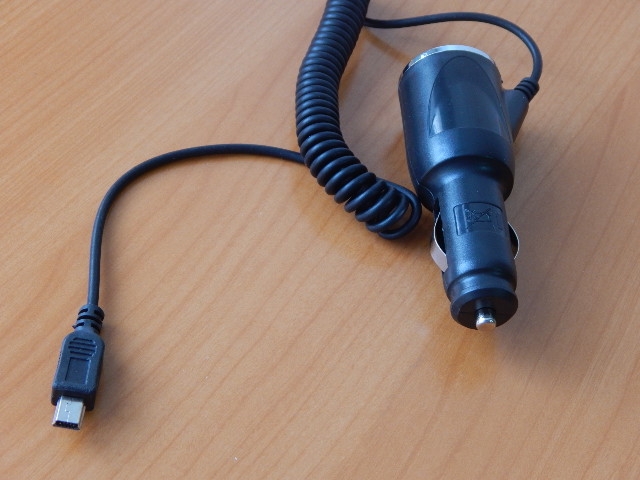 Зарядное устройство от прикуривателя 12-24V/5V 1000mA miniUSB шнур витой 16-0240-1