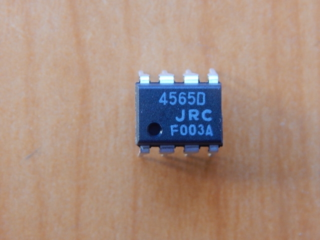 NJM4565D